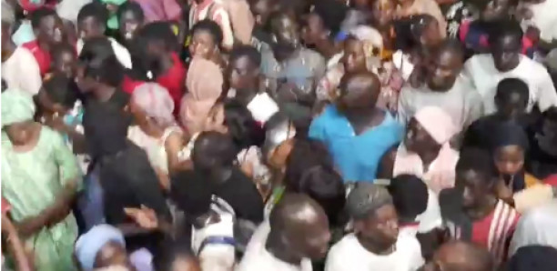 Arrivée de Khalifa Sall chez sa mère