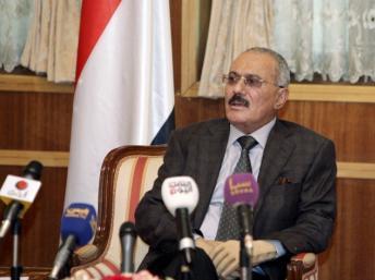 Ali Abdallah Saleh demande pardon et quitte le Yémen