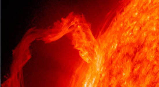 Une très forte éruption solaire pourrait frapper la Terre