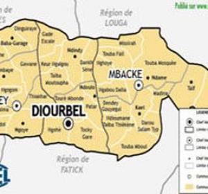 PAIEMENT DES INDEMNITES MENSUELLES DES CHEFS DE VILLAGES Les 385 du département de Diourbel ont touché