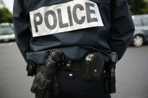 Port de gourdins : les policiers s’en mêlent