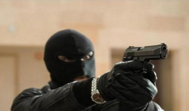 ROUTE DE NDINDY / 7 personnes armées braquent un commerce et emportent 2 millions...