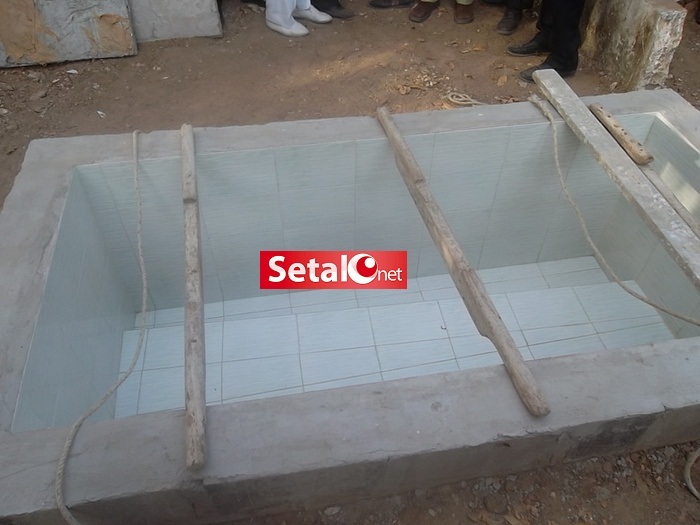 REGARDEZ. Dors bien Boc'