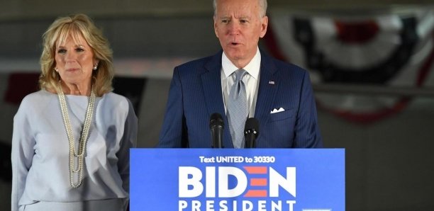 Primaires démocrates : Biden prend une avance déterminante sur Sanders et lui tend la main