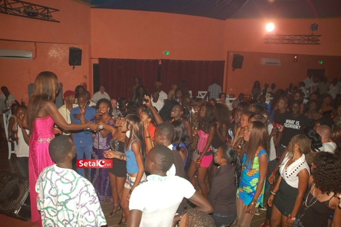 REGARDEZ. Coumba Gawlo Seck carbonise le Térangart de Saly