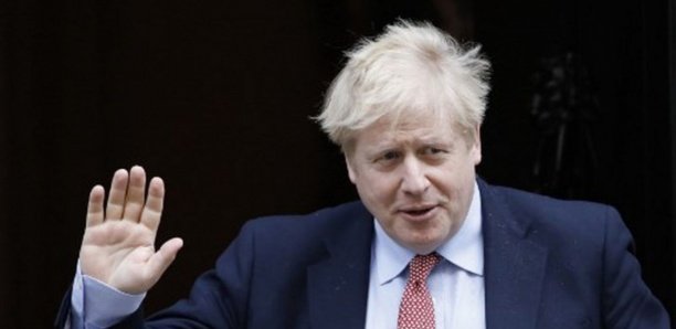 Coronavirus : Boris Johnson raconte comment ses médecins ont préparé l'annonce de sa mort