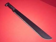 Un homme d’environ 30 ans tué d’un coup de machette