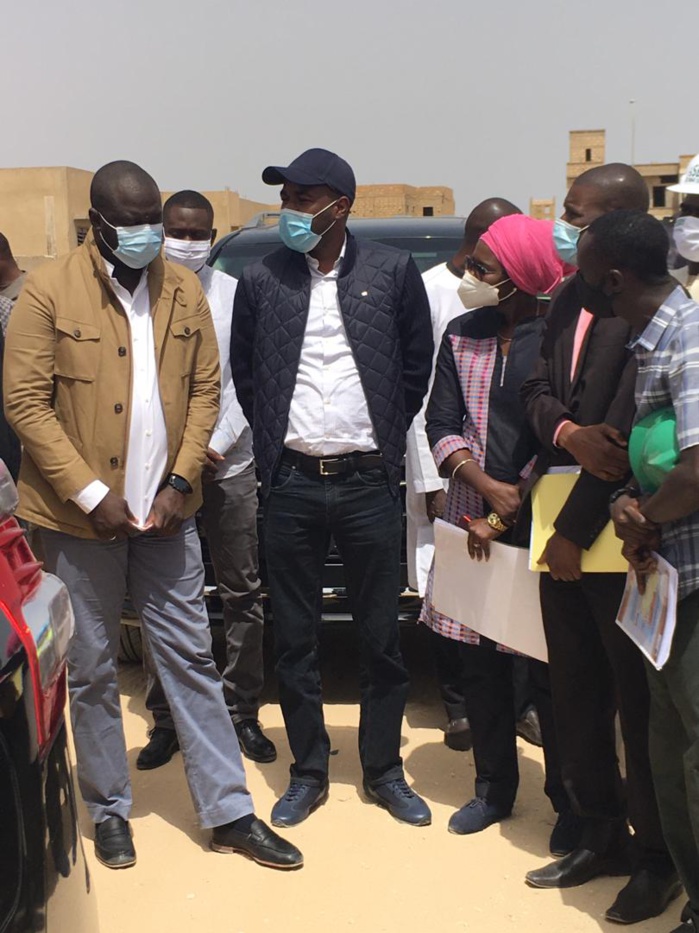 Abdou Karim Fofana visite des logements sociaux