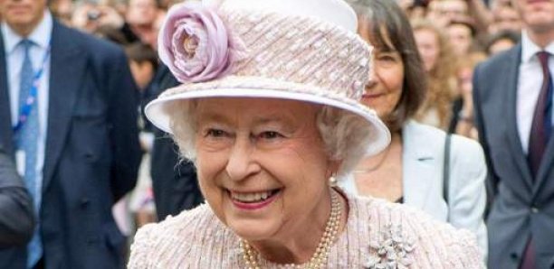 La Reine Elizabeth “cruelle et sans pitié”: “Pour Harry et Meghan, c’est comme la prison à perpétuité”