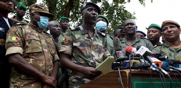 Mali : un président de transition "civil ou militaire" sera mis en place, affirme la junte