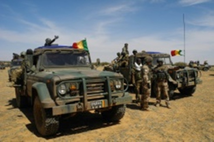 Mali: 4 soldats maliens tués par un engin explosif dans le centre du pays