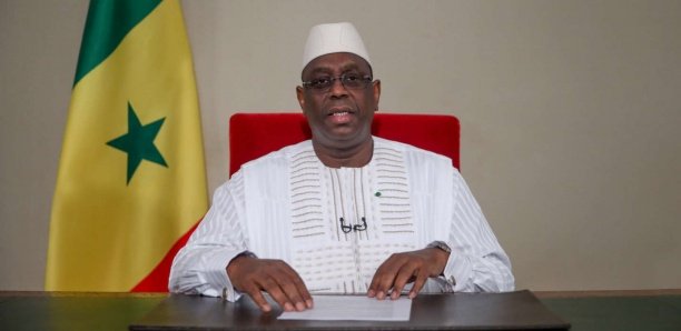 Visite dans la banlieue : Macky Sall décide la départementalisation de Keur Massar et demande aux maires de cesser le lotissement des bas-fonds