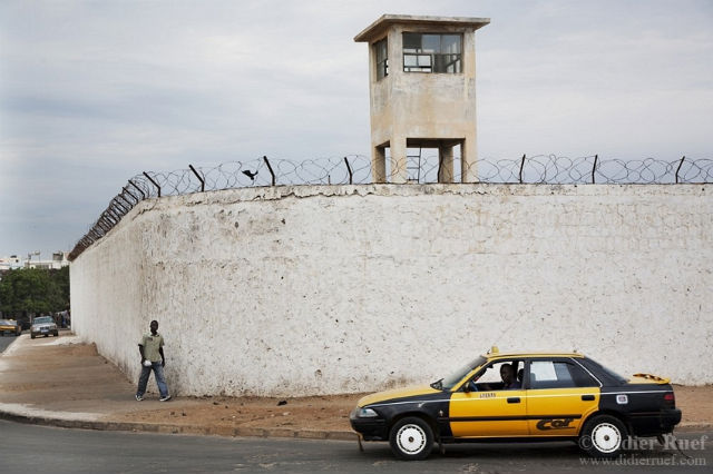 2 milliards pour délocaliser  Rebeuss à  Sébikotane.