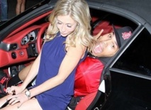 Chris Brown nargue Rihanna