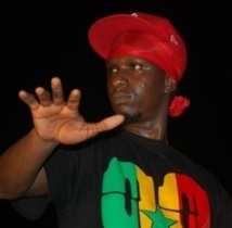 Saint-Valentin : Le rappeur Simon réserve une surprise à son épouse