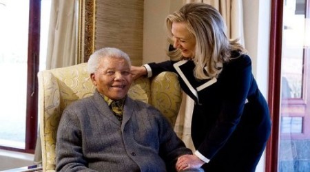 Nelson Mandela a passé la nuit à l'hôpital