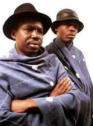 Pape et Cheikh se remémorent la galère : « Dans certaines boites, on n’avait pas droit à la boisson »