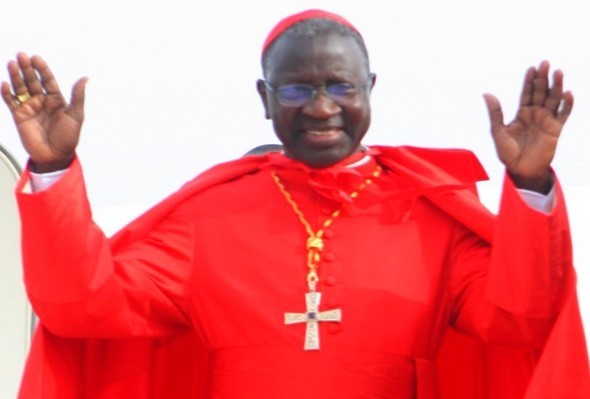 Visite pastorale : Le Cardinal Sarr  chez les paroissiens de la Médina