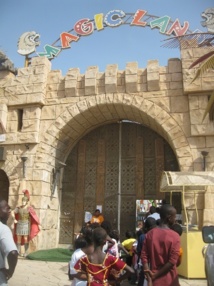 Le Boss de Magic Land accusé d’attouchements sexuels par son assistante