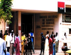 Escroquerie  faux et usage de faux : Le conseiller clientèle  de la Sgbs explique  sa technique.