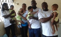 REGARDEZ. Les images de la visite rendue par l'association HPS aux quadruplés de Thiès