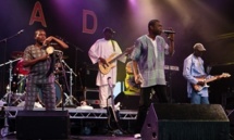 Youssou Ndour doit choisir : entre Bercy et building