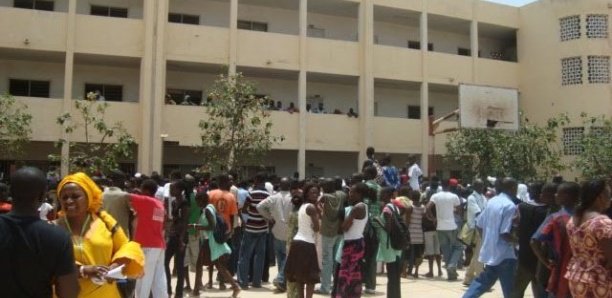 Bac 2021 : Les épreuves reportées au...