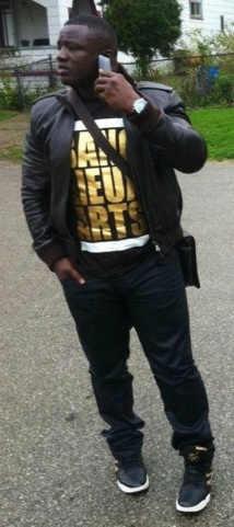 Papa Sow, lutteur : « Depuis la mort de mon petit-frère, je ne veux plus voir mes voisins »