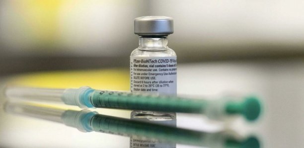 Vaccin anti-Covid-19 : Pfizer/BioNTech va demander l'autorisation pour une 3e dose
