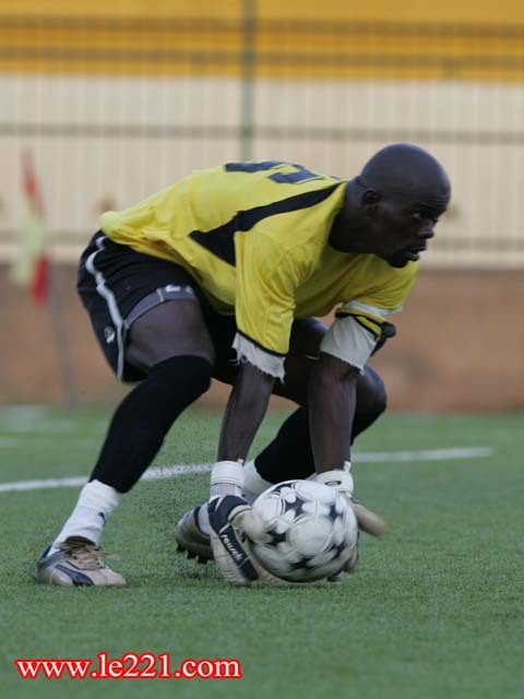 Oumar Diallo « Bouna Coundal, on peut lui faire faire toutes les phases de jeu, comme le faisait .. »