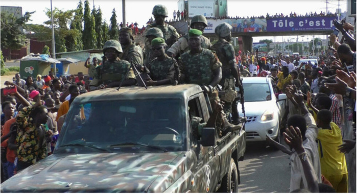 Guinée: les concertations annoncées par la junte suscitent attentes et interrogations