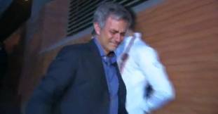 La signature de Moyes à Manchester United, aurait fait fondre Mourinho en larmes