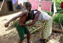 Mamadou Koné tabasse sa « Awo* » pour les beaux yeux de sa « Niareel** »