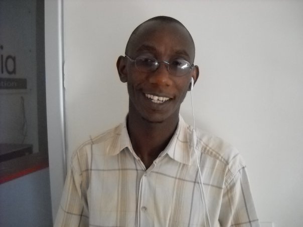 ECOUTEZ. Revue de presse du 11 Octobre 2013 (Français) par Pape Bess Diba