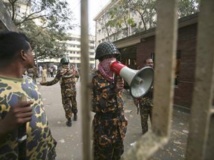 Bangladesh: 152 soldats condamnés à mort pour la mutinerie sanglante de 2009 Bangladesh: 152 soldats condamnés à mort pour la mutinerie sanglante de 2009