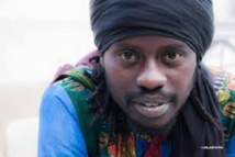 Conférence de presse du musicien Alibéta, jeudi   2013-11-08 10:41:17 GMT