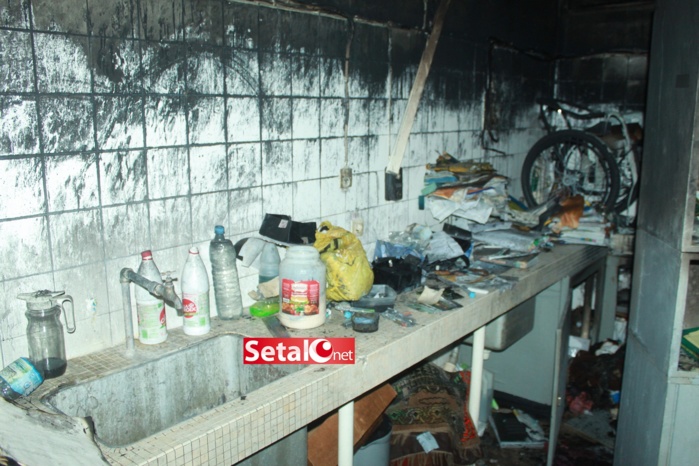 REGARDEZ. Les Images de l'incendie au service Neurologie de l'Hôpital Fann REGARDEZ. Les Images de l'incendie au service Neurologie de l'Hôpital Fann