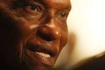 Touba : Le Khalif de Darou Khoudoss chante les louanges de Wade devant la délégation de Macky Sall