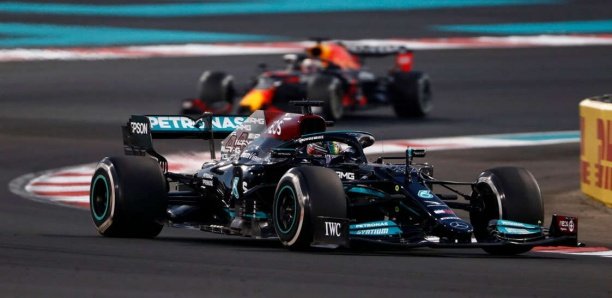Formule 1 : Mercedes a l'intention de faire appel