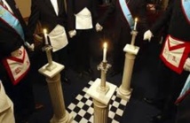 Macky Sall entre lobbys homosexuels et maçonniques, selon les jeunes libéraux Macky Sall entre lobbys homosexuels et maçonniques, selon les jeunes libéraux