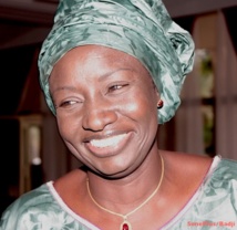 Mimi Touré valide les résultats de l’audit de la Fonction publique Mimi Touré valide les résultats de l’audit de la Fonction publique