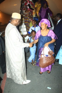 Macky Sall aux rapatriés de Centrafrique : "Jamais votre pays ne vous abandonnera" Macky Sall aux rapatriés de Centrafrique : "Jamais votre pays ne vous abandonnera"