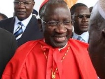 Le Vatican le maintient à son poste malgré la limite d’âge : Mgr Sarr reste le point Cardinal de l’église