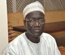 Moussa Diakhaté remis à sa place par le porte-parole du ministère de la Fonction publique Moussa Diakhaté remis à sa place par le porte-parole du ministère de la Fonction publique