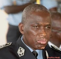 Deux journalistes du Quotidien écopent de six mois avec sursis Deux journalistes du Quotidien écopent de six mois avec sursis