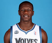 Minnesota surprend les Spurs avec 10 points et 15 rebonds pour Dieng