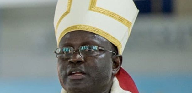 Homosexualité: l'Eglise est claire: " pas le droit de donner la bénédiction à deux personnes de même sexe"