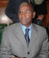 Abdou Aziz Sow, ancien ministre, rompt le silence «Depuis mars 2011, je fais l’objet de contrôle de façon discontinue sur la gestion du Fesman, mais je ne crie pas comme une chèvre»