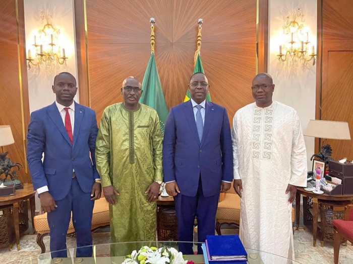 Groupe des Alliés de la Première Heure (GRAPHE) Groupe des Alliés de la Première Heure (GRAPHE)