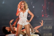 "Mrs. Carter Show" : Beyoncé devient l'artiste noire la mieux payée de tous les temps "Mrs. Carter Show" : Beyoncé devient l'artiste noire la mieux payée de tous les temps